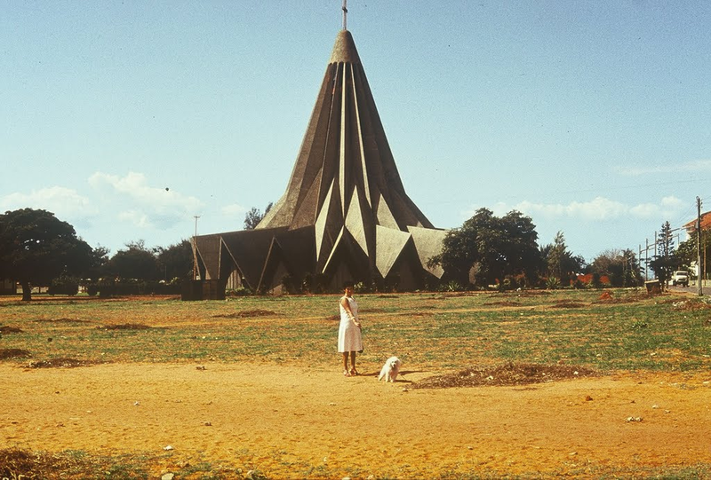 Illustration for article titled These Modernist African Churches Look Like Spaceports